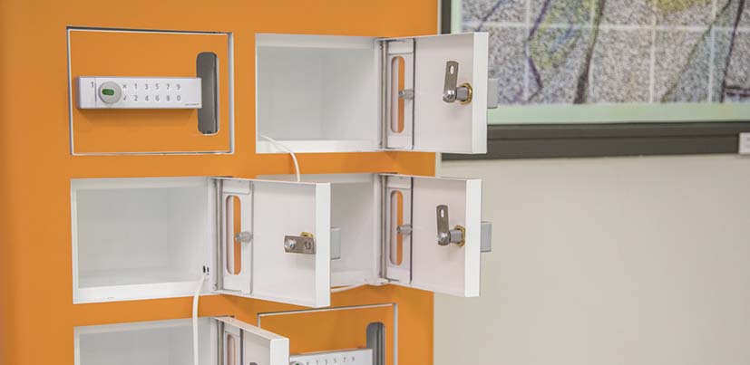 borne de rechargement téléphones